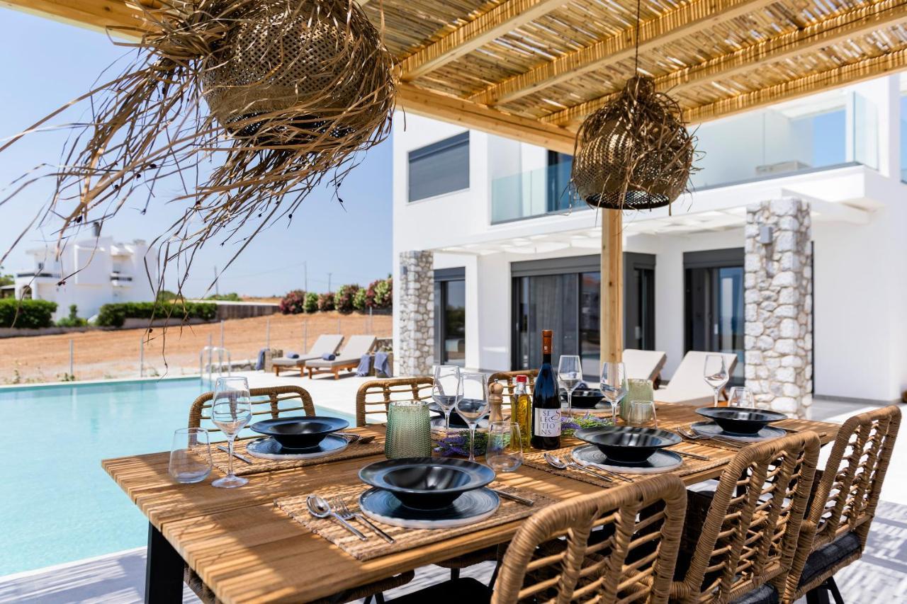 Grand Blue Villas Lachania 外观 照片