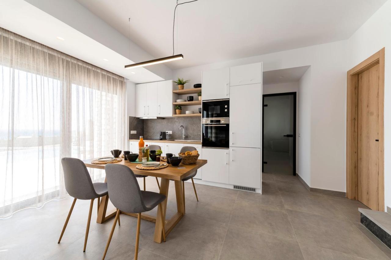 Grand Blue Villas Lachania 外观 照片